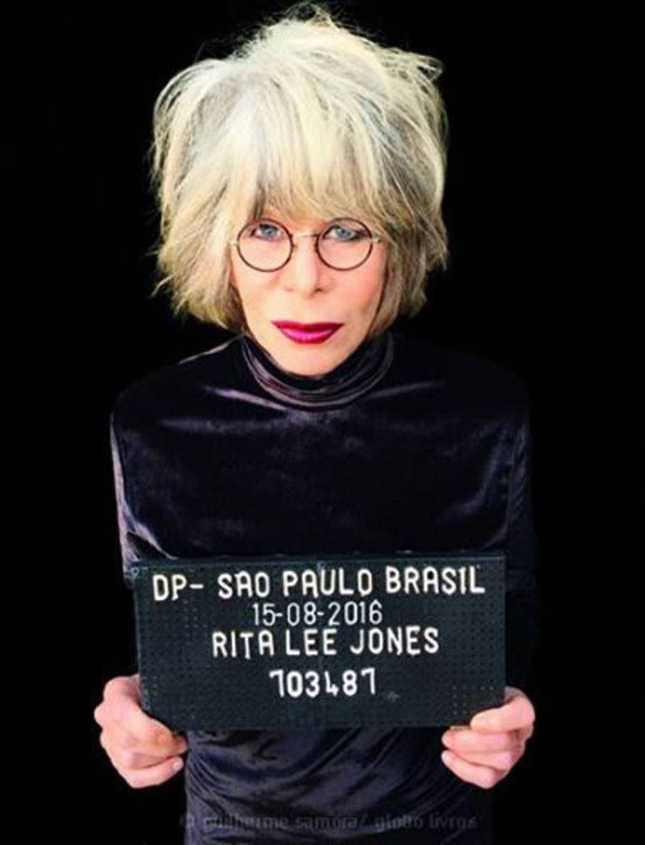 Capa traseira da autobiografia de Rita Lee